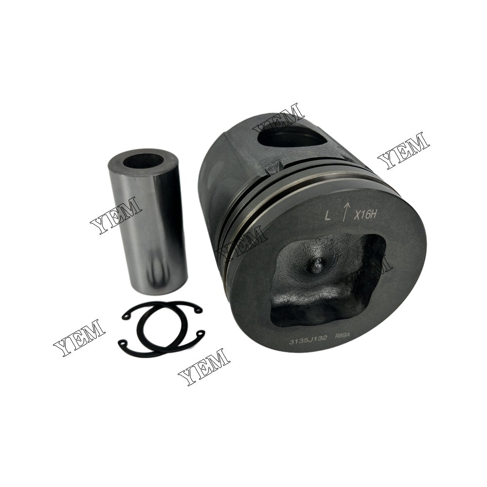 Piston 3135J132 For Perkins 1004-4T Engine